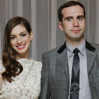 Anne Hathaway se casará con su novio Adam Shulman