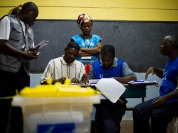 Dirigentes de la oposición en el país exigieron al gobierno que postergara la realización de las elecciones. AFP  /