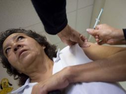 Autoridades instan a la población a que acuda a vacunarse de manera gratuita a los centros de salud. ARCHIVO  /