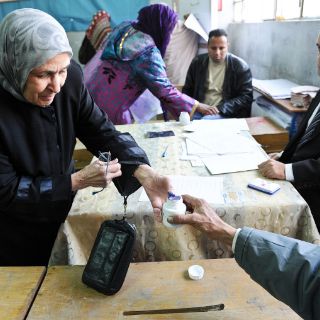 EU considera un 'éxito' la primera jornada electoral en Egipto