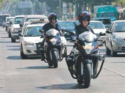 Policías de Guadalajara han retomado el patrullaje desde la mañana de ayer, pero intensificarán el acompañamiento de los oficiales.  /