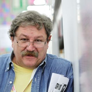 Taibo II vuelve a ''bombardear la fortaleza''