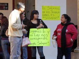 El 15 de noviembre pasado, los trabajadores del Congreso amagaron con un paro laboral por la falta de pago. ARCHIVO  /