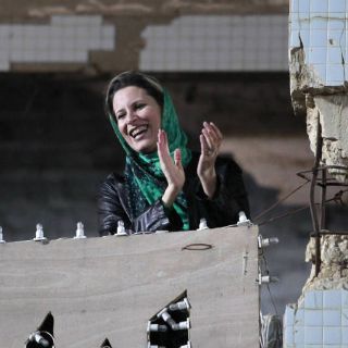 Pide Aisha Gadhafi vengar muerte de su padre