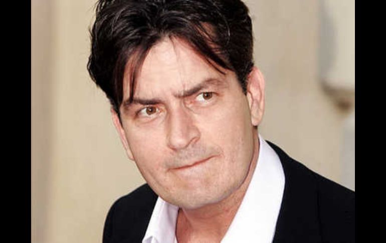 Sheen fue despedido recientemente de la exitosa serie televisiva 'Two and a half men'. EFE  /