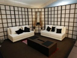 Spears demostrará mañana a los tapatíos que sigue siendo ''La princesa del pop''. En la imagen, aspectos de su camerino.  /