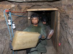 Las autoridades señalaron que no se sabe a quién pertenece la droga, con valor en la calle de 65 millones de dólares. EFE  /