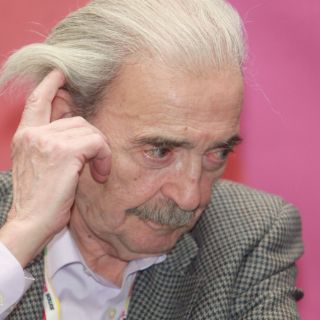 El oficio del poeta por Gelman