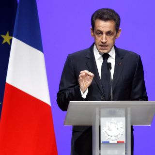 Francia teme 'perder el control de su destino': Sarkozy