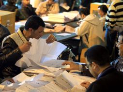 Mañana viernes, autoridades electorales egipcias darán a conocer los primeros recuentos de los comicios. EFE  /