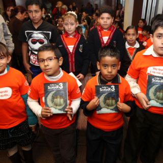 Niños escritores presentan libro