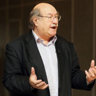 Calor humano contra el frío invierno de la represión