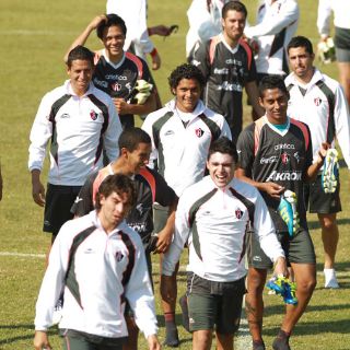 Atlas parte rumbo a Manzanillo