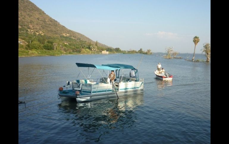 Parte del recorrido en Jamay consiste en visita a balneario y comida en restaurantes de la orilla del lago de Chapala.  /