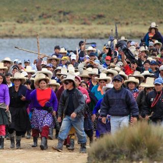 Perú convoca a diálogo el domingo por plan minero de Newmont