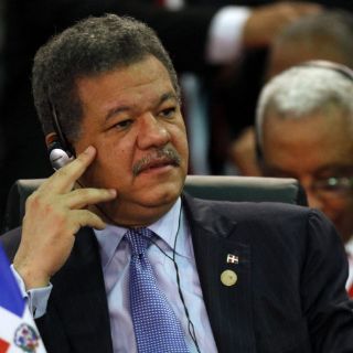 Llega presidente dominicano Leonel Fernández a Yucatán