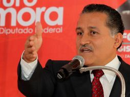 El legislador Arturo Zamora le pide al Presidente Calderón no hacer juicios y aceptar que la estrategia anticrimen falló.  /