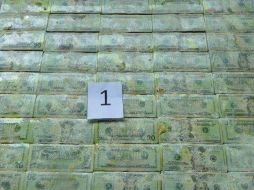 Agentes estadunidenses habrían introducido cargamentos ilegales de dólares para identificar cómo los cárteles mueven su dinero. ARCHIVO  /