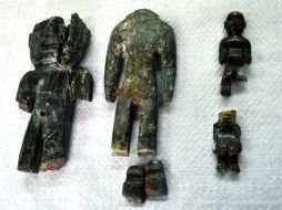 Se encontraron 26 piezas de cerámica de colores negro y blanco. EL UNIVERSAL  /