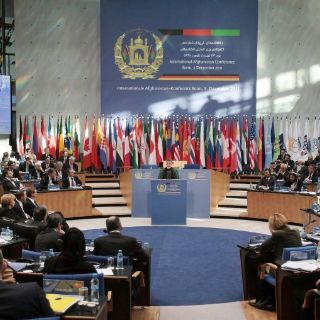 Karzai y Merkel insisten en la necesidad de un 'apoyo duradero' a Afganistán