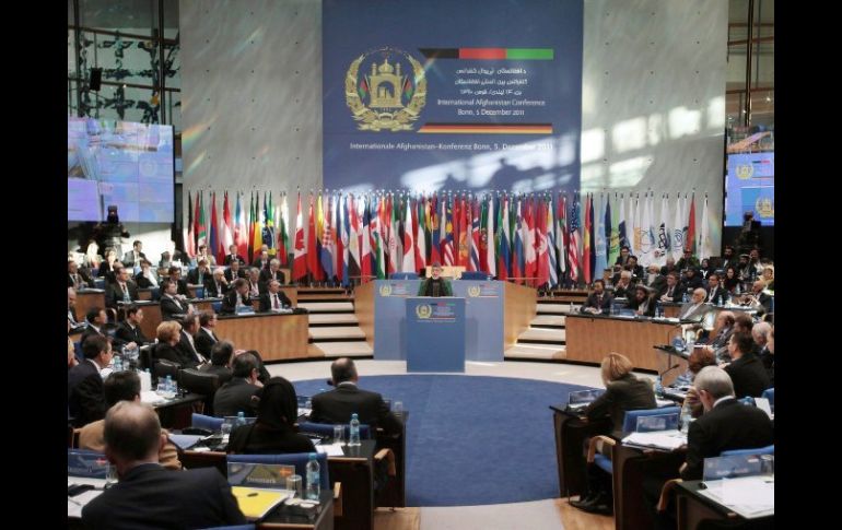 Apertura de la conferencia, en Bonn, ante delegaciones de 85 países y 16 organizaciones internacionales. EFE  /