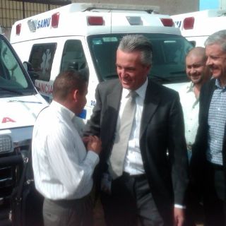 Regresan equipo y ambulancias a hospitales