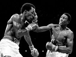Tommy Hearns (der) fue reconocido como uno de los grandes del boxeo. AP  /