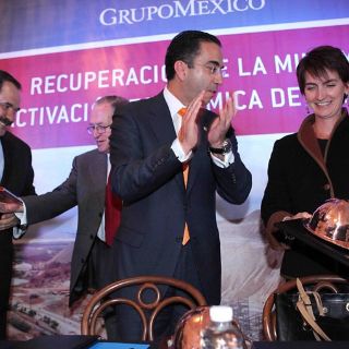 Lozano podría ir por senaduría de Puebla