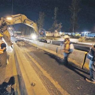 Habilitan tercer carril en Periférico y Tutelar