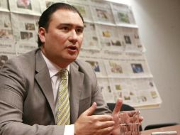 Reconoce labor del ahora ex titular de Seproe, Alonso Ulloa, quien participará en la contienda para elegir al candidato del PAN.  /