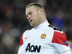 Wayne Rooney falló opciones claras de gol que pudieron cambiar la suerte de los Red Devils. AP  /