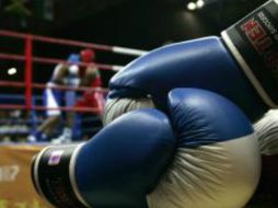 Los peleadores ''Elvis'' y ''Caxorro'' disputaron el trofeo de la temporada 2011. ESPECIAL  /