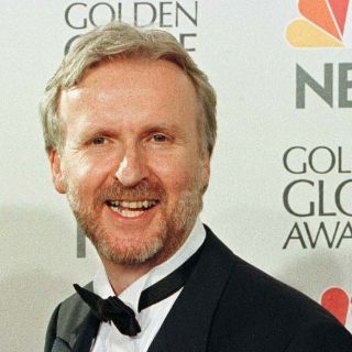 Demanda a James Cameron extrabajador de su productora