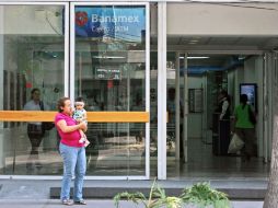 Aunque sigue expuesta al desempeño económico internacional, la banca mexicana trabaja para generar certidumbre fiscal. ARCHIVO  /