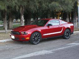 El aspecto de este Mustang ST, es de deportividad, sin embargo, bajo el cofre existe un tranquilo V6.  /