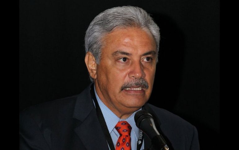 Alberto Cárdenas dijo que seguirá en la nómina del Senado de la  República, mientras dure la campaña.  /