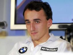 El piloto de 27 años de edad debe demostrar que está en condiciones de conducir para que se confirme su arribo a Ferrari. ESPECIAL  /