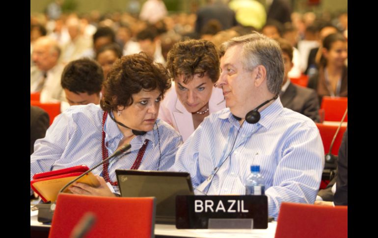 Delegados durante una sesión plenaria en la Conferencia de las Naciones Unidas para el Cambio Climático. REUTERS  /