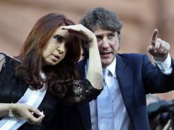 Cristina Fernández de Kirchner (D)  al lado de su Vice-Presidente Amado Boudou durante la toma de juramento. AFP  /