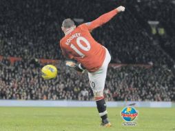 El delantero inglés del Manchester United, Wayne Rooney, marcó un doblete en el partido. REUTERS  /
