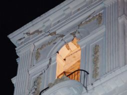 La catedral de Asunción de María sufrió daños en una de las dos torres mientras que en Iguala, dos viviendas se derrumbaron. NOTIMEX  /