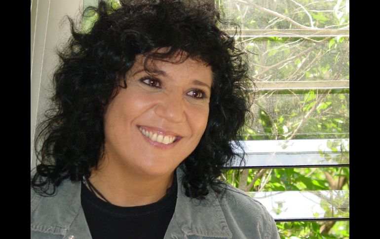 En su nuevo material, la intérprete de A fuego lento reúne la madurez alcanzada a lo largo de sus años en la música. NTX  /