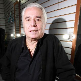 Enrique Guzmán cierra el año sobre el escenario