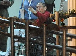 El ex mandatario panameño, Manuel Noriega, después de llegar a la cárcel El Renacer. AFP  /