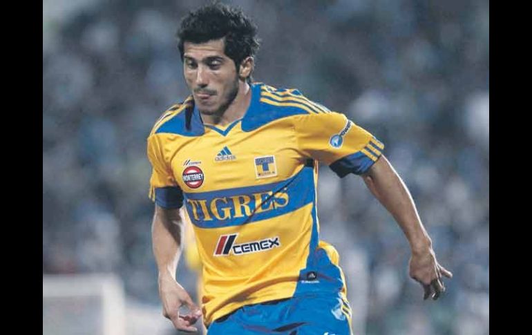 Damián Álvarez dijo que será ''inolvidable'' el hecho de coronarse campeones en el Apertura 2011. MEXSPORT  /