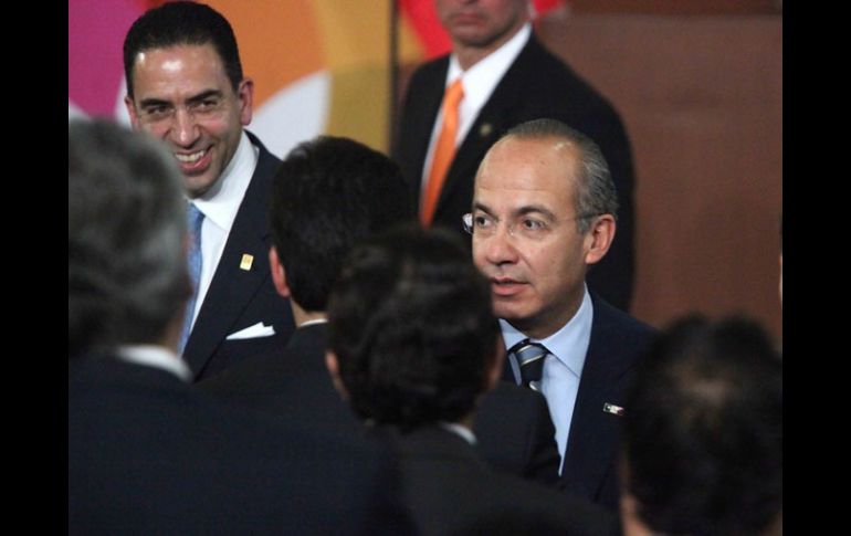 El Presidente Felipe Calderón hizo el lanzamiento del portal junto con el secretario del trabajo Javier Lozano.  /