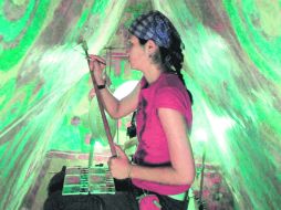 Intervención. El equipo de restauradores realiza de manera minuciosa trabajos de reintegración cromática. CORTESÍA INAH  /