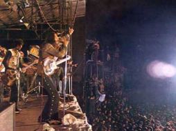 La idea del libro es rescatar lo que se vivió en el 'Woodstock mexicano'. ESPECIAL  /