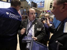 Los inversores dejaron atrás el optimismo de buena parte de la jornada. ARCHIVO  /