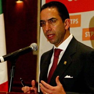 Prevén salida de Javier Lozano y Salvador Vega del gabinete